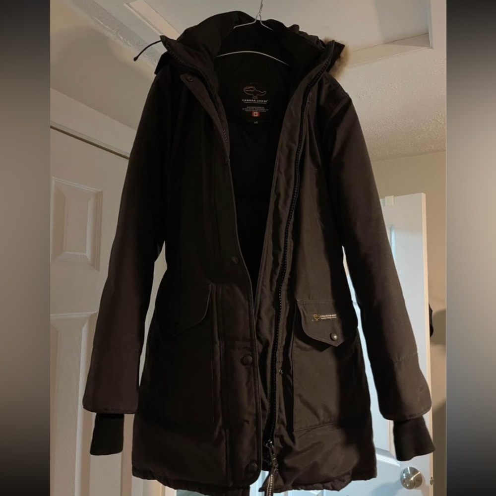 Canada goose trillium jacket (large)
